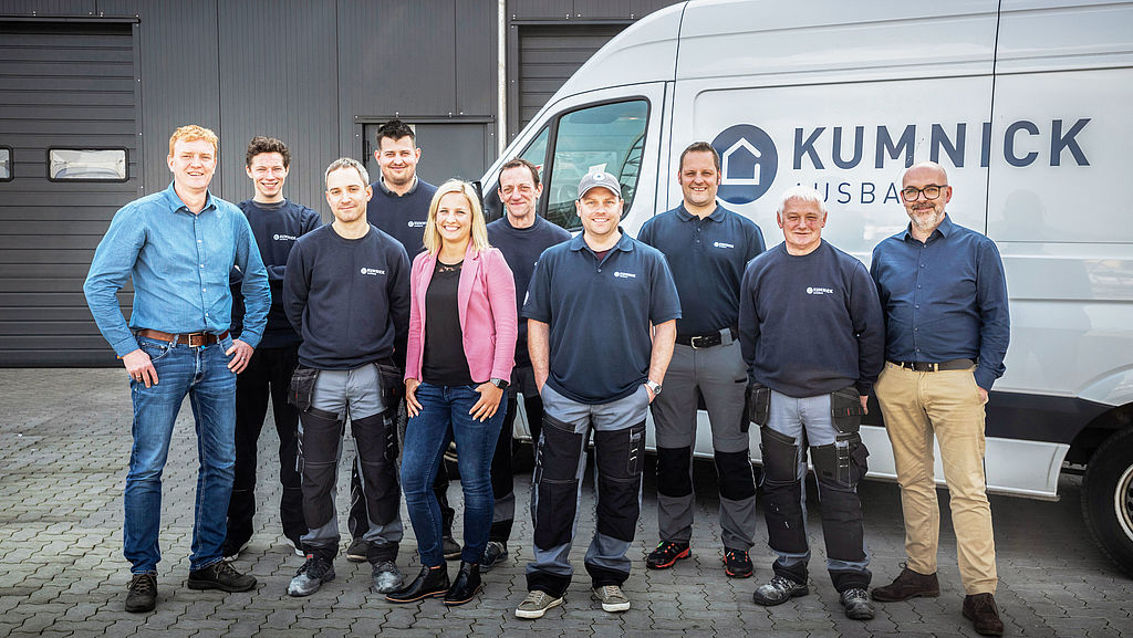 Kumnick Ausbau Teamfoto Mai 2019